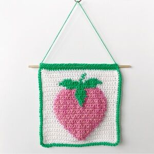Pink Strawberry Crochet Tapestry Wall Hanging Decor